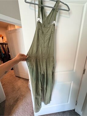 American Eagle Lightweight Olive Green Overalls